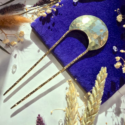 The Golden Crown Hairpin