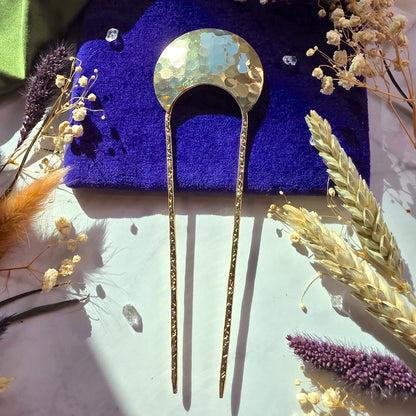 The Golden Crown Hairpin