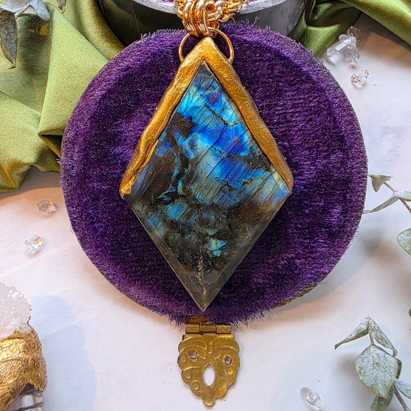 Queen Labradorite Talisman