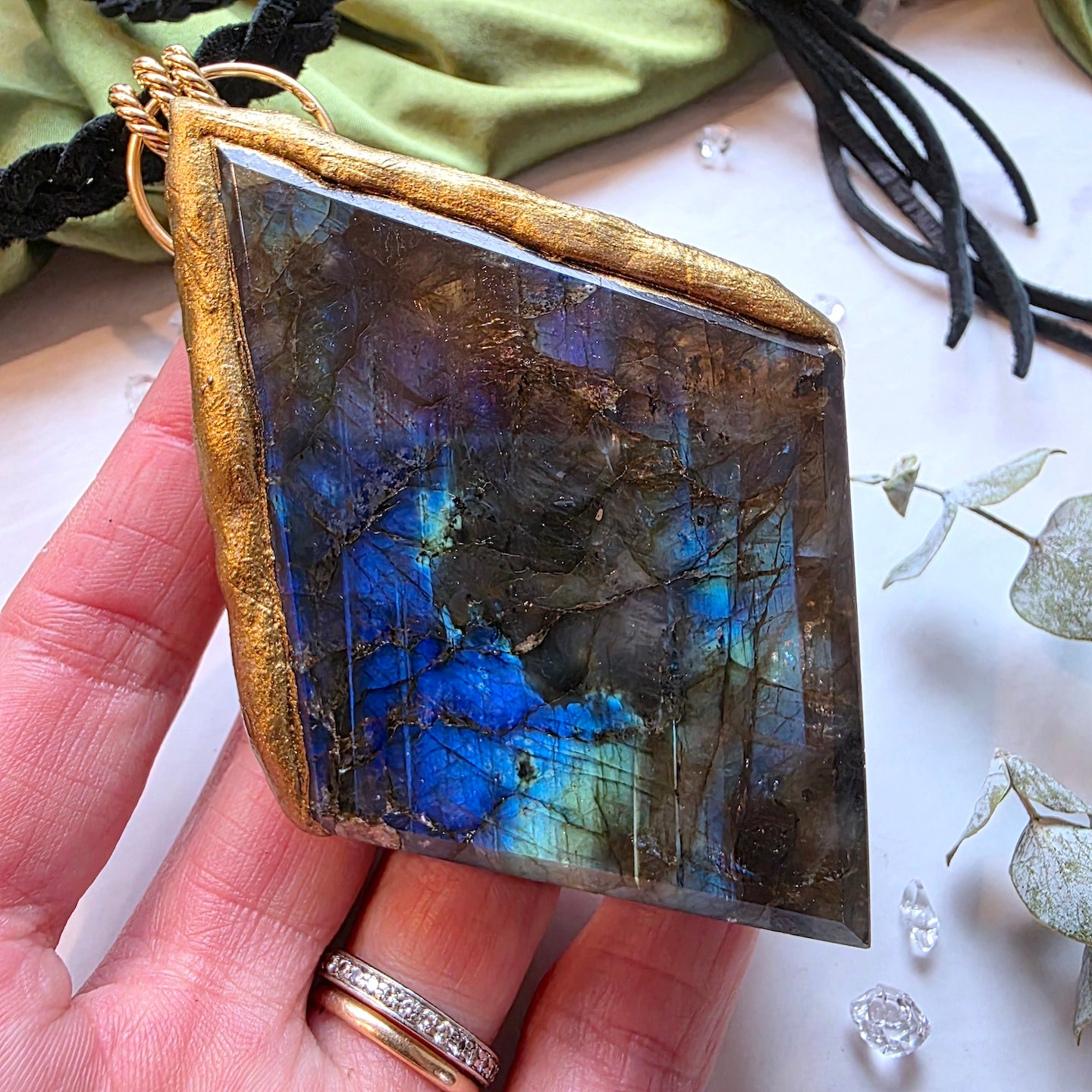 Queen Labradorite Talisman